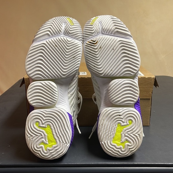 These are in great shape just to small for me. - Picture 7 of 7